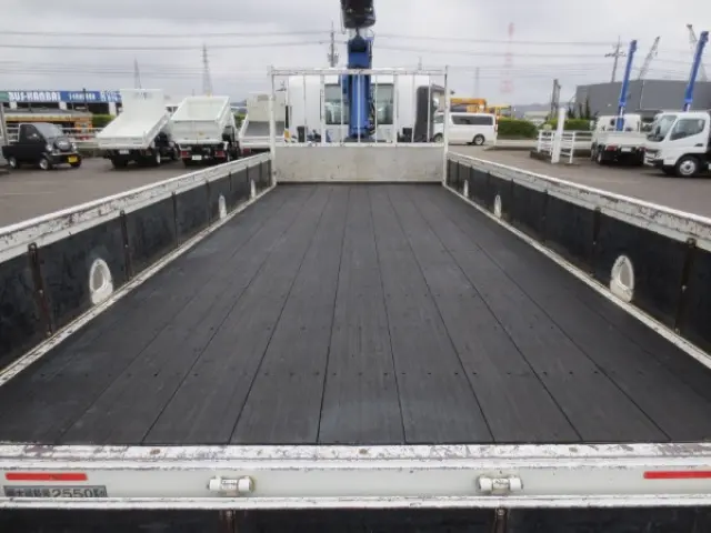 いすゞ フォワード TKG-FRR90S1(2WD)の写真10