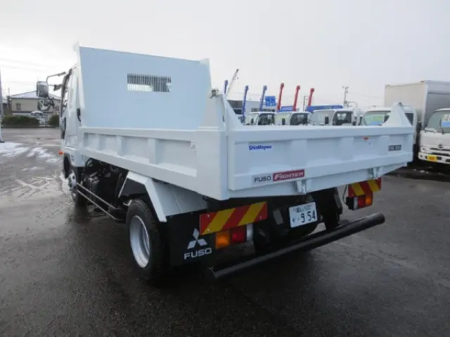 三菱 ファイター 2KG-FK62F(2WD)の写真5