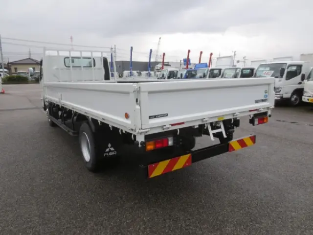 三菱 キャンター 2PG-FEB90(2WD)の写真5