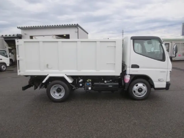 三菱 キャンター 2RG-FBA60(2WD)の写真8