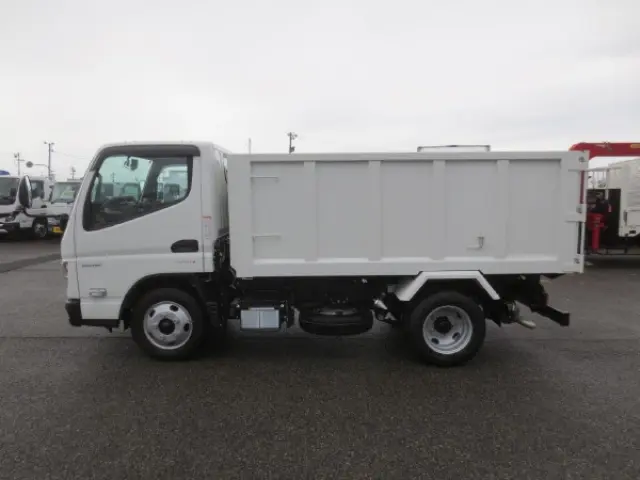 三菱 キャンター 2RG-FBA60(2WD)の写真9