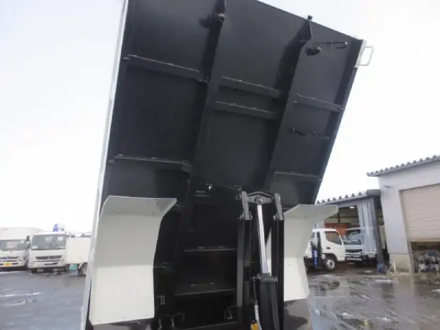 三菱 ファイター 2KG-FK62F(2WD)の写真12