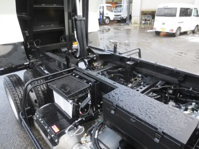 三菱 ファイター 2KG-FK62F(2WD)の写真13