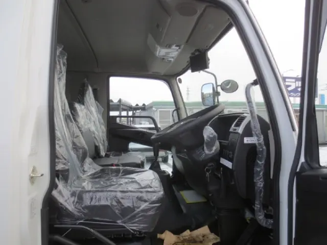 三菱 ファイター 2KG-FK62F(2WD)の写真14