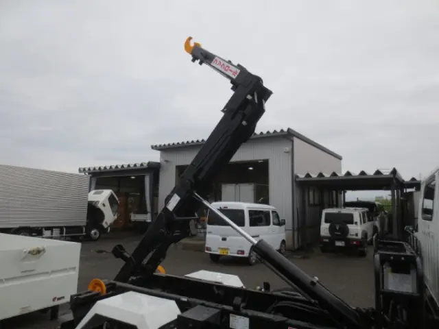 三菱 キャンター 2RG-FBAV0(2WD)の写真12