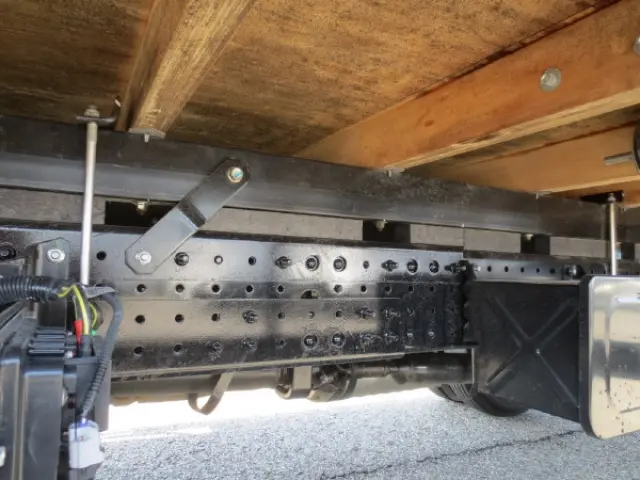 三菱 キャンター 2PG-FEB80(2WD)の写真13