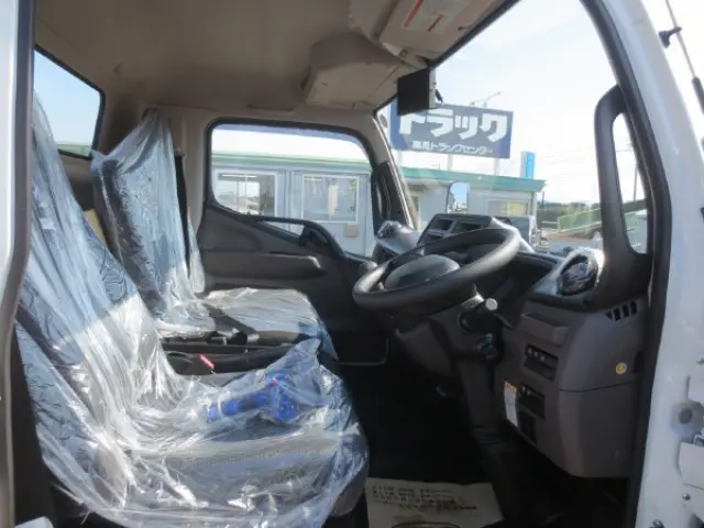 三菱 キャンター 2PG-FEB80(2WD)の写真14