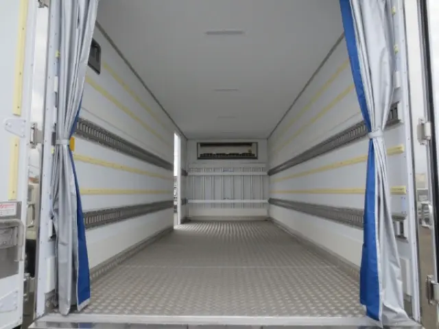 三菱 ファイター 2KG-FK65F(2WD)の写真10