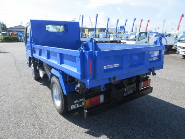 いすゞ エルフ TPG-NKR85AD(2WD)の写真5