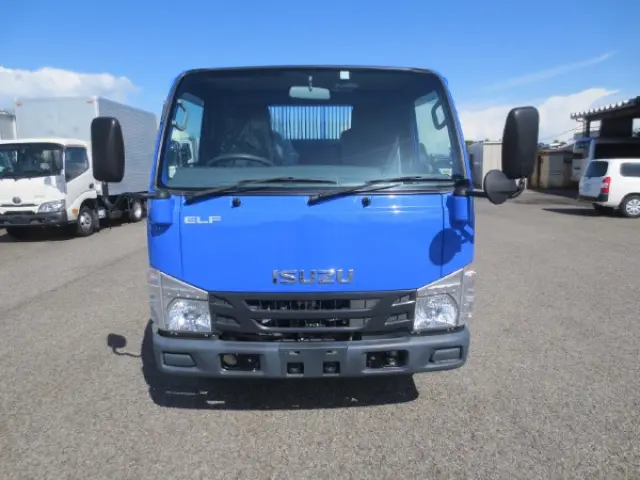 いすゞ エルフ TPG-NKR85AD(2WD)の写真6