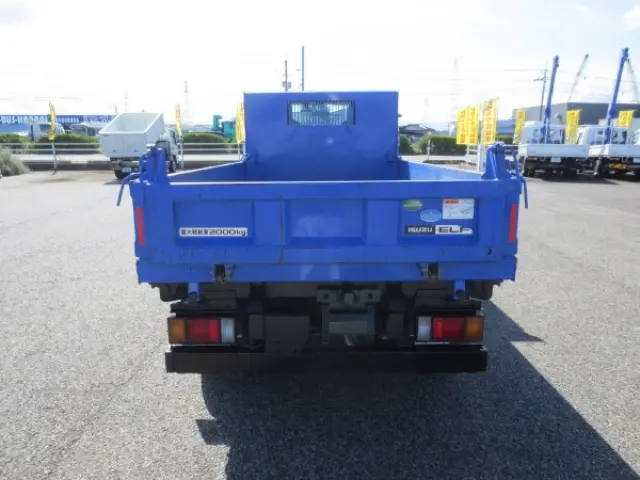 いすゞ エルフ TPG-NKR85AD(2WD)の写真7