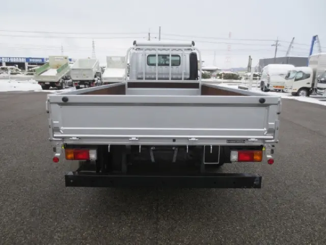 日野 デュトロ 2RG-XZU712M(2WD)の写真7