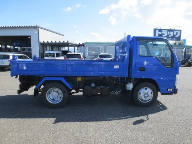 いすゞ エルフ TPG-NKR85AD(2WD)の写真8