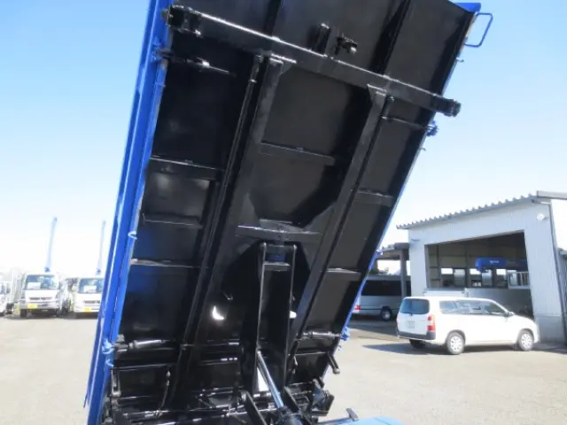 いすゞ エルフ TPG-NKR85AD(2WD)の写真14