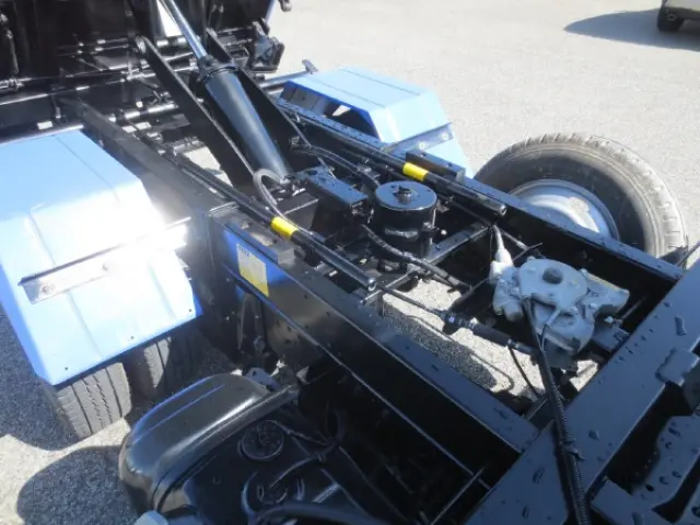 いすゞ エルフ TPG-NKR85AD(2WD)の写真15