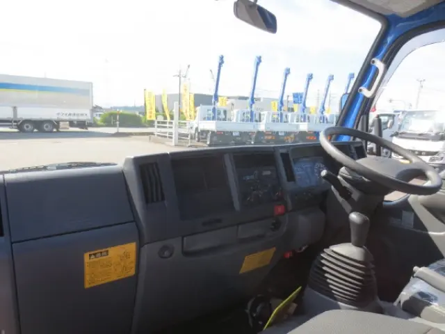 いすゞ エルフ TPG-NKR85AD(2WD)の写真17