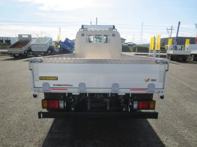 いすゞ エルフ 2RG-NMS88AR(2WD)の写真7