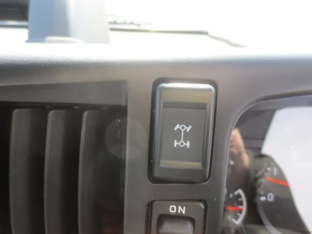 いすゞ エルフ 2RG-NMS88AR(2WD)の写真12