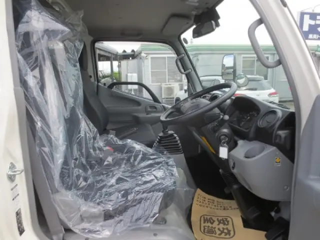 日野 デュトロ 2DG-XZU685M(4WD)の写真13