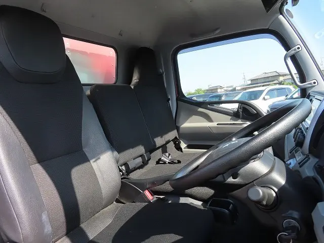 三菱 キャンター TPG-FEA20(2WD)の写真23