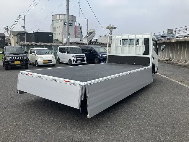 三菱 キャンター 2RG-FEB50(2WD)の写真11