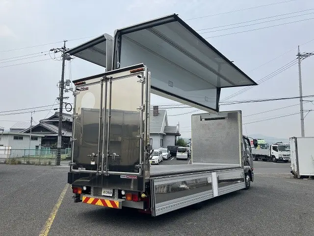 三菱 ファイター 2KG-FK65F(2WD)の写真9