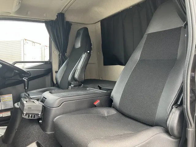 三菱 ファイター 2KG-FK65F(2WD)の写真26