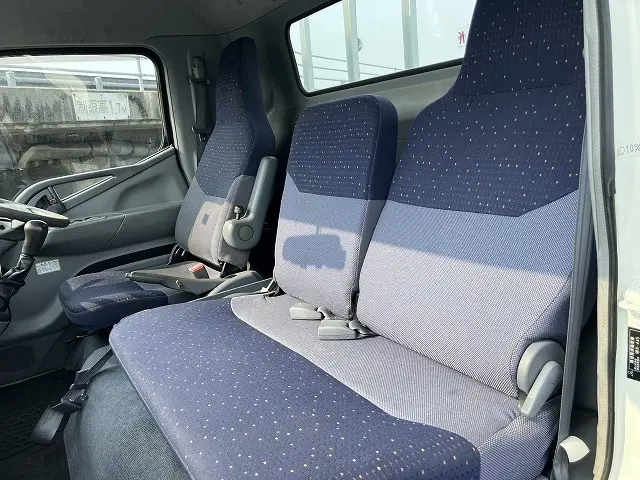 三菱 キャンター PA-FE83DGY(2WD)の写真24