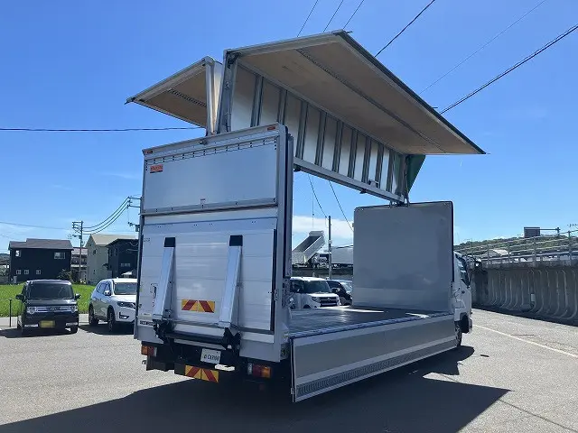 三菱 ファイター 2KG-FK65F(2WD)の写真10