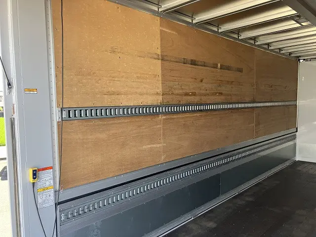 三菱 ファイター 2KG-FK65F(2WD)の写真14