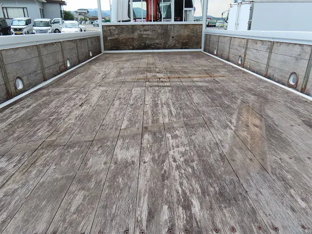 三菱 ファイター PJ-FK62FZ(6x2)の写真12