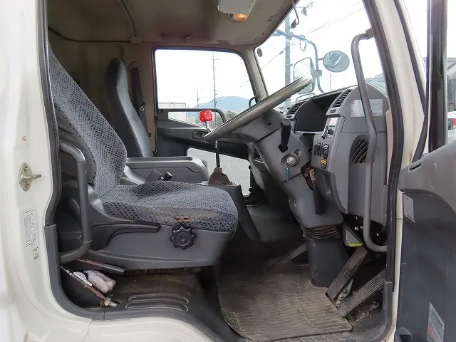 三菱 ファイター PJ-FK62FZ(6x2)の写真27