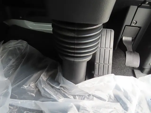 三菱 スーパーグレート 2RG-FP84VDR(2WD)の写真30