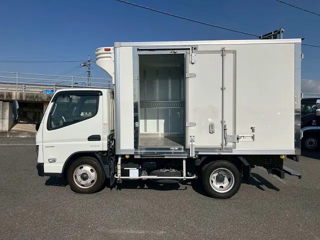 三菱 キャンター 2RG-FBAV0(2WD)の写真8