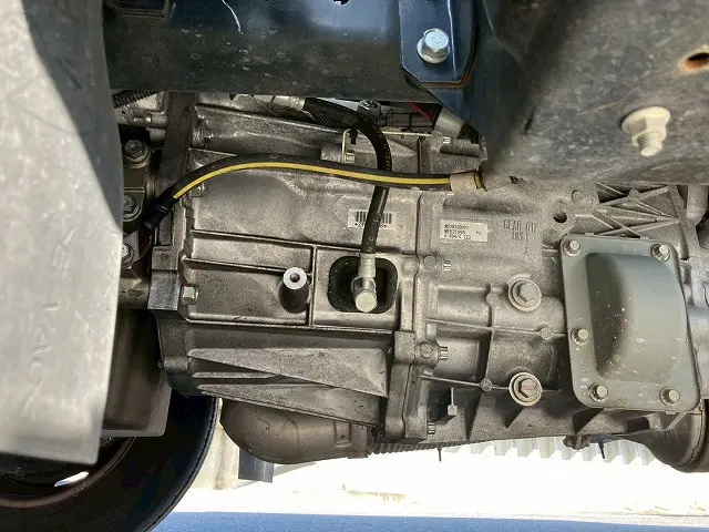 三菱 キャンター 2RG-FBAV0(2WD)の写真14