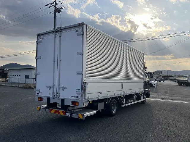 三菱 ファイター 2KG-FK65F(2WD)の写真4