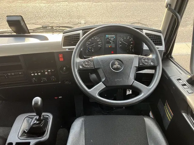 三菱 ファイター 2KG-FK65F(2WD)の写真24