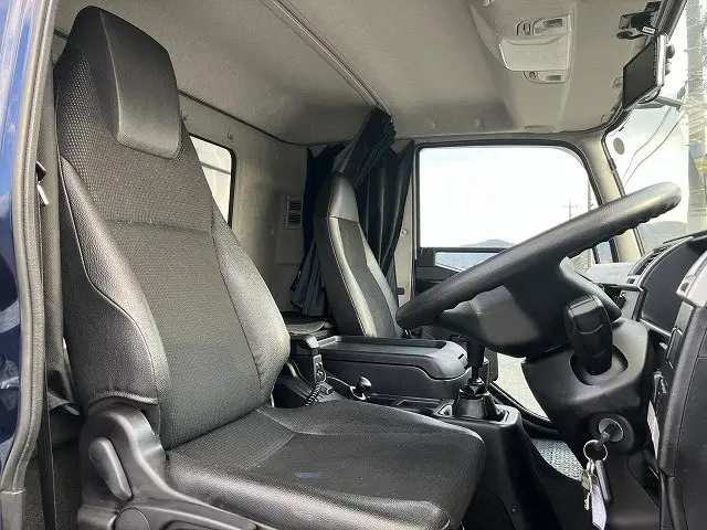 三菱 ファイター 2KG-FK65F(2WD)の写真25