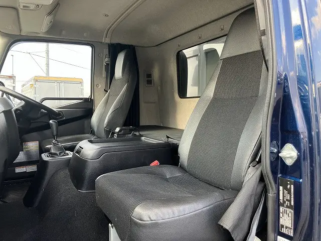 三菱 ファイター 2KG-FK65F(2WD)の写真26