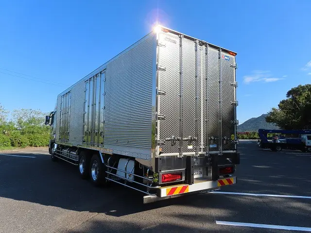 三菱 ファイター 2PG-FU84VZ(6x2)の写真3