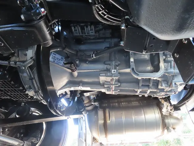 三菱 ファイター 2PG-FU84VZ(6x2)の写真17