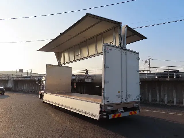 三菱 ファイター 2KG-FK65F(2WD)の写真11