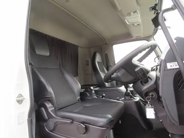 三菱 ファイター 2KG-FK65F(2WD)の写真26