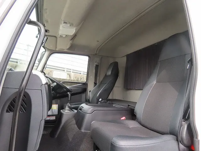 三菱 ファイター 2KG-FK65F(2WD)の写真27