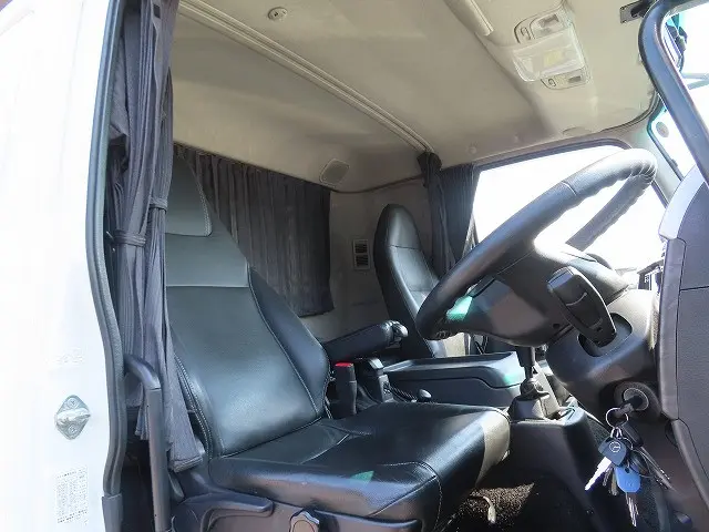 三菱 ファイター 2KG-FK65Fの写真26