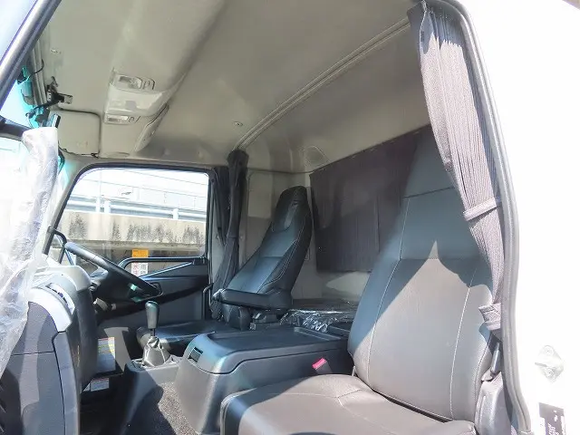 三菱 ファイター 2KG-FK65Fの写真27