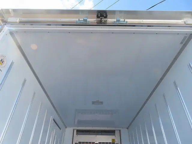 三菱 キャンター 2RG-FBAV0の写真12
