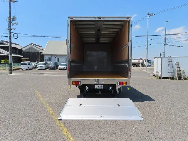 三菱 ファイター 2KG-FK65F(2WD)の写真7