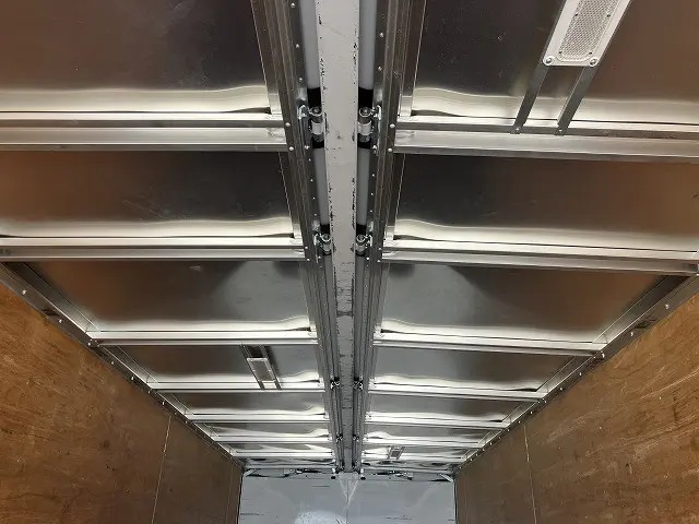 三菱 ファイター 2KG-FK61F(2WD)の写真13