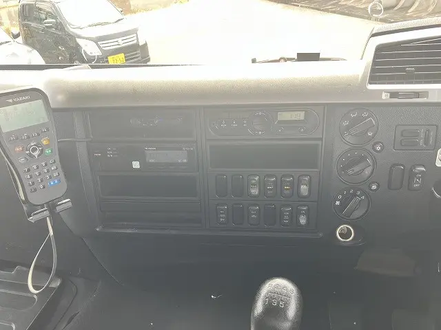 三菱 ファイター 2KG-FK61F(2WD)の写真28